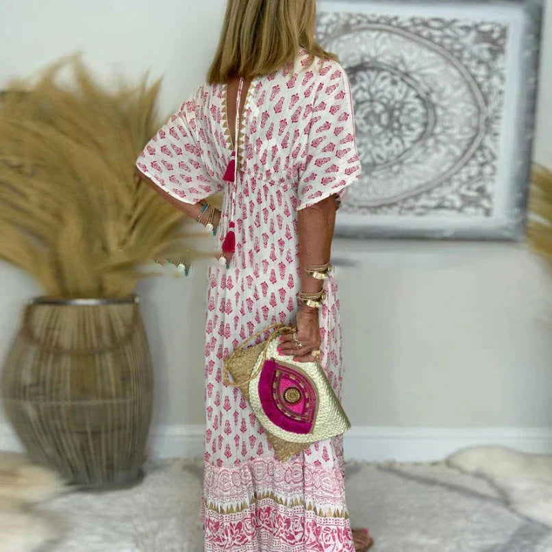 Amelia | Damska sukienka maxi w stylu boho z frędzlami i krótkim rękawem 2