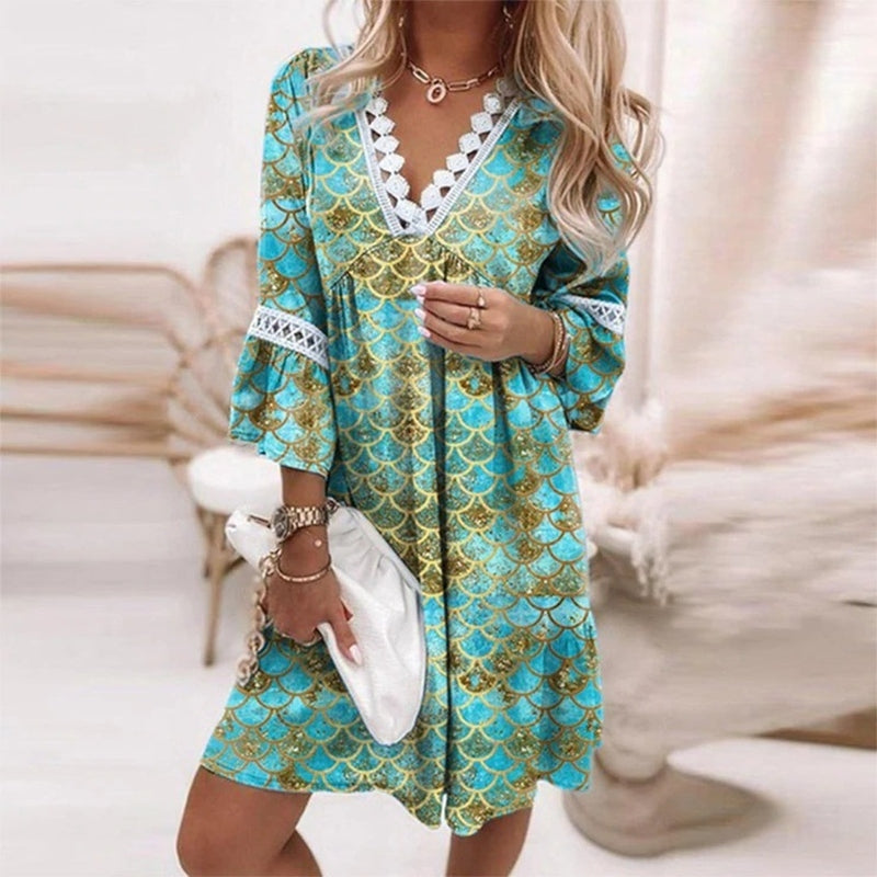 Audrey | Damska mini sukienka boho z kwiatowym wzorem i dekoltem w serek 2